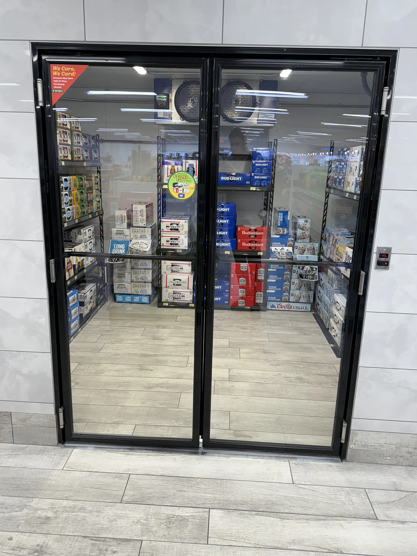 mart_project7 Walk-in beer cooler with stocked beverage cases